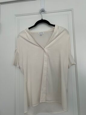 Calvin Klein Ivory V-Neck Short Sleeve Blouse